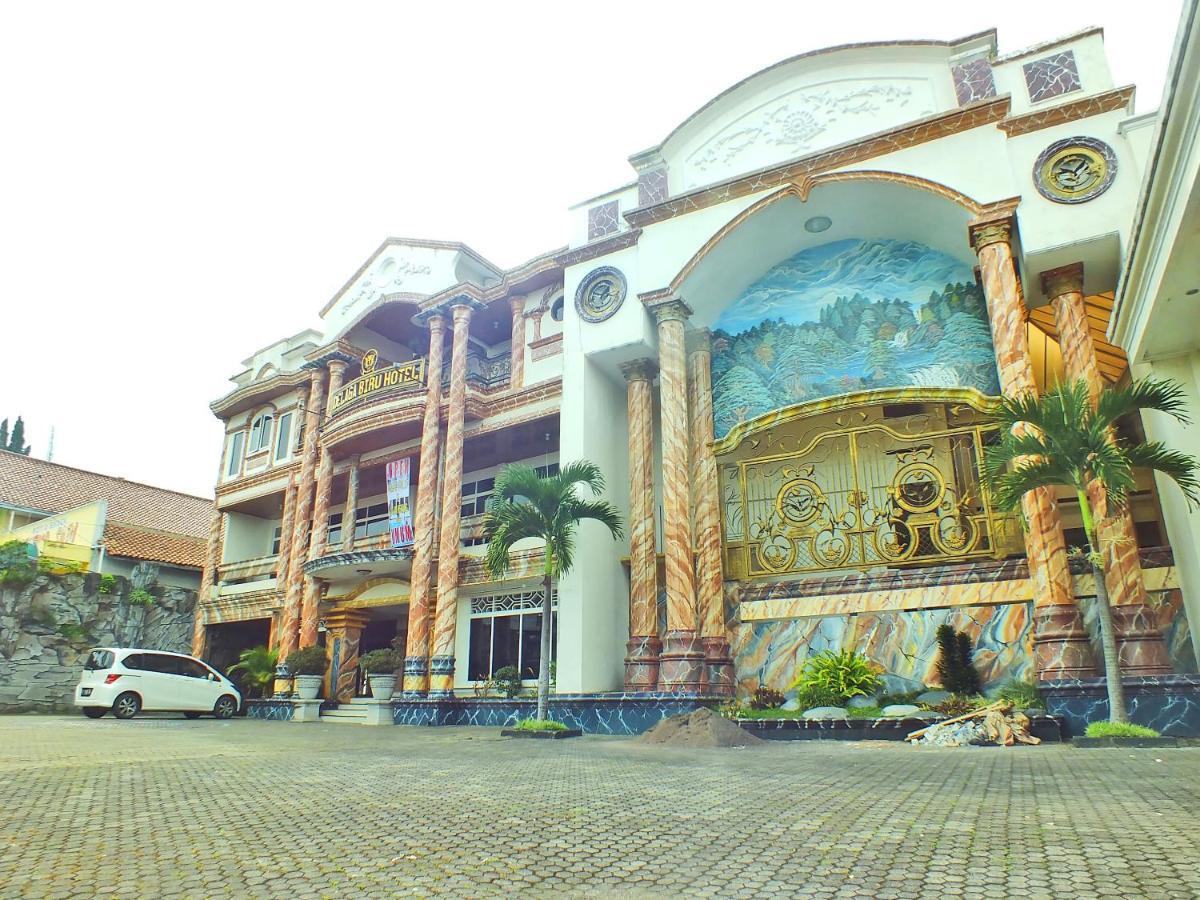 Delaga Biru Convention Hotel-Cottage&Restaurant Bogor Exteriör bild