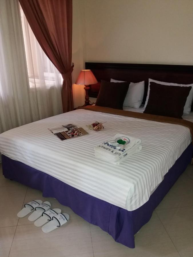 Delaga Biru Convention Hotel-Cottage&Restaurant Bogor Exteriör bild