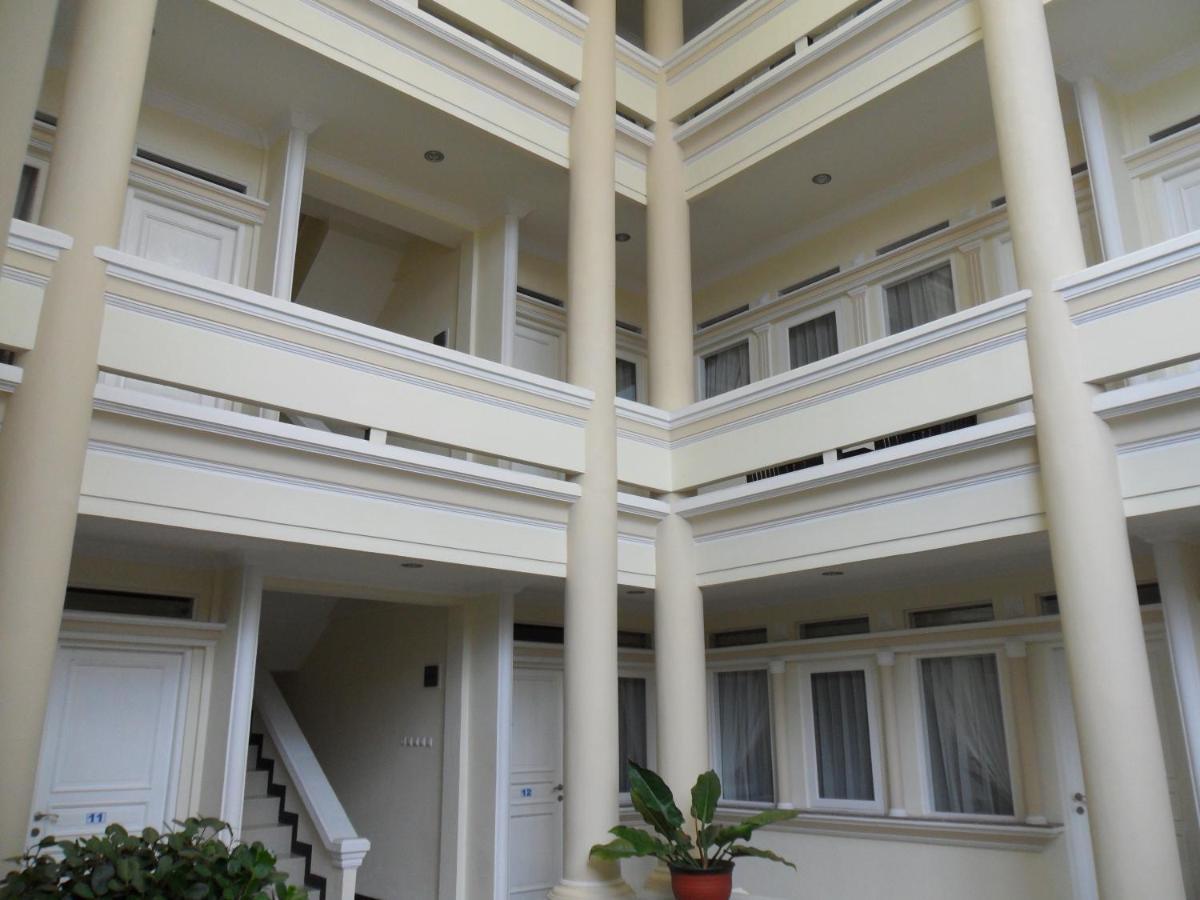 Delaga Biru Convention Hotel-Cottage&Restaurant Bogor Exteriör bild